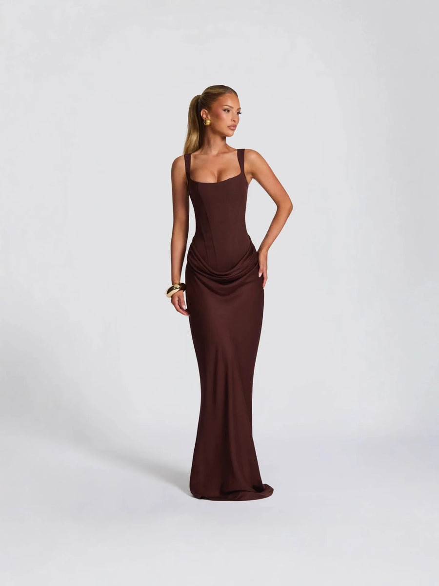 Robe longue bustier sculptante Nora en Marron